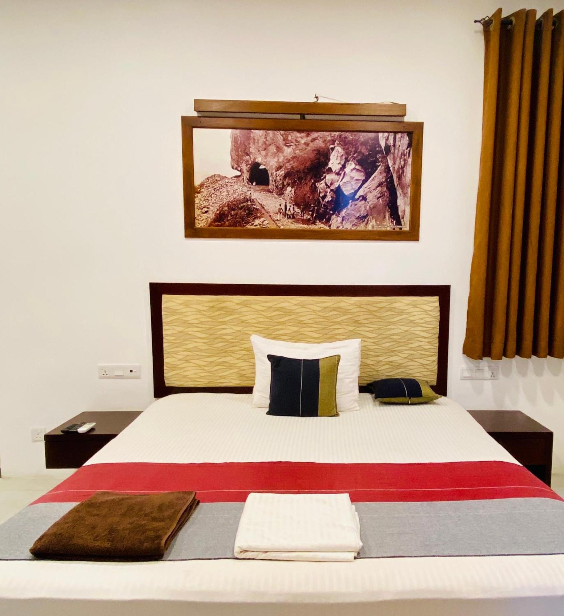 Hotel Kandyan View "Free Pickup From Kandy City" Exterior photo